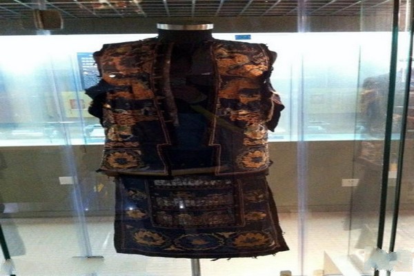 明朝锦衣卫的衣服