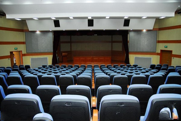 国际文化学院报告厅