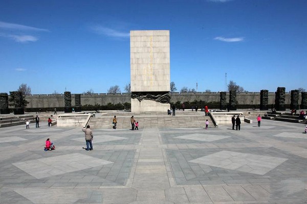北京•中国人民抗日战争纪念雕塑园