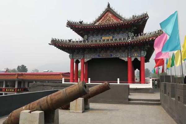 北京•张坊古战道•炮台