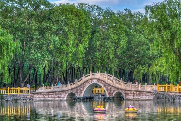 北京•北京陶瓷艺术馆•白玉石桥