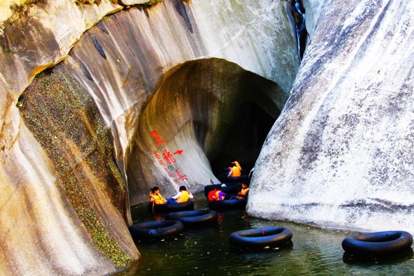北京•北京黑龙潭•黑龙真潭